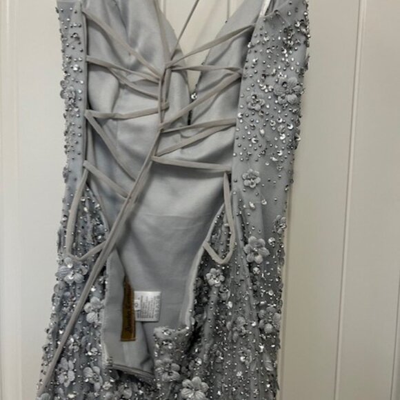 Event or Grad Dress - Picture 7 of 11